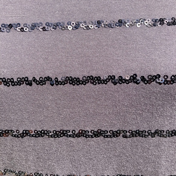 LOGO top - gray with sequins - Picture 3 of 7